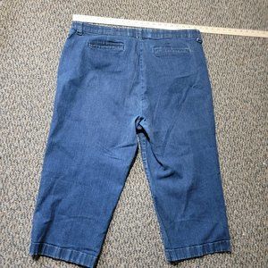 EUC LL Bean Classic Fit Plus Size Denim Capris Size 22W